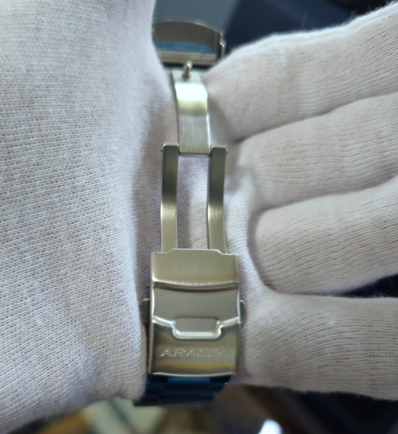 ARAGON Tritium Illuminating SeaStriker Automatic Watch 40mm Black Dial Stainless Case