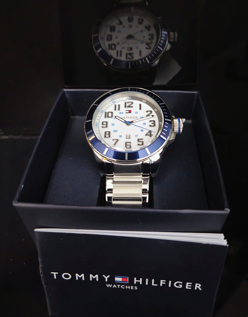 TOMMY HILFIGER Mens Quartz Watch 48mm White Dial Date Silver Indices & Bracelet 1791073