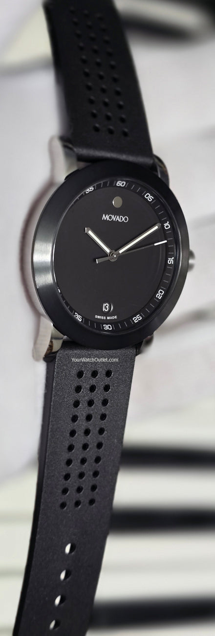 MOVADO Signature Sport Mens Quartz Watch Black Dial Illuminating Hands+Date 0607604