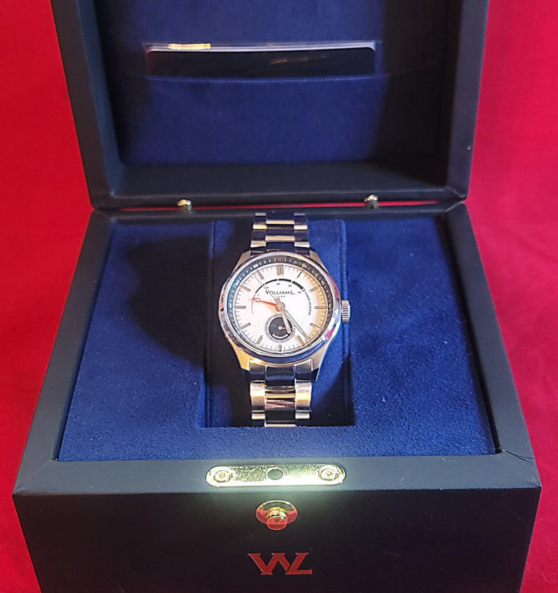 William L. 41mm White Dial NE57 Hi-End AUTOMATIC Power Reserve Stainless Watch